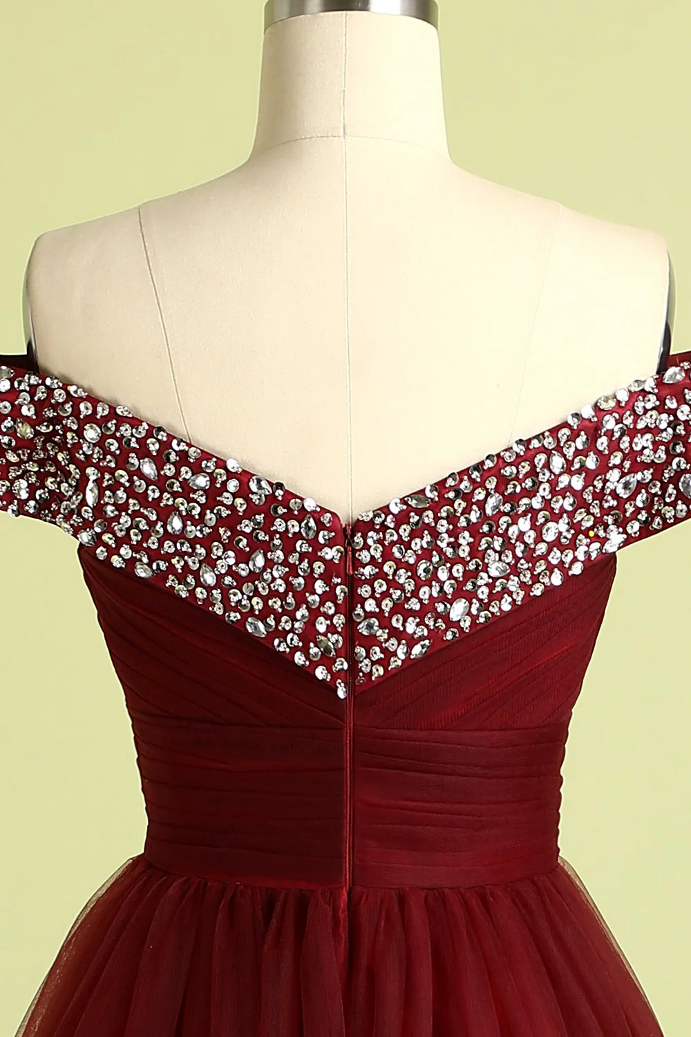 Robe de Bal en Tulle Burgundy Sans Bretelles - Image 6